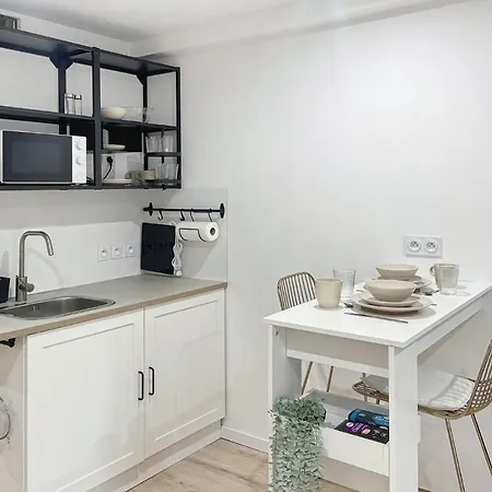 Studio Avec Terrasse - Centre Historique *